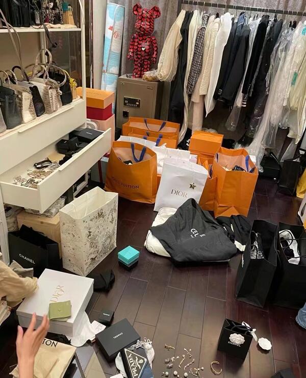 赣州市定南回收顶奢鞋服